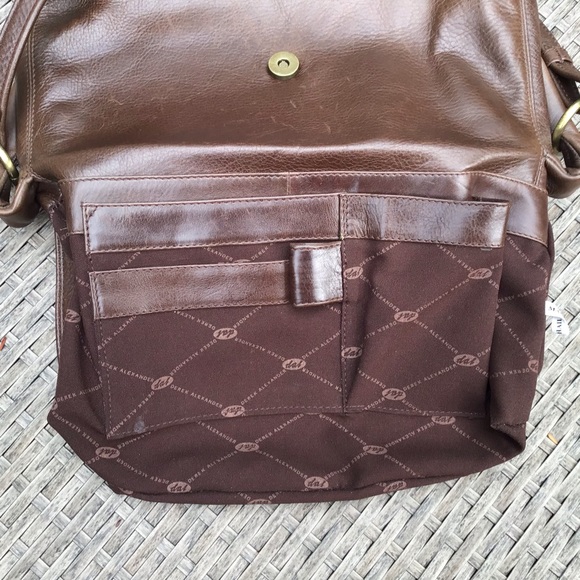 Derek Alexander Lined Leather Crossbody Bag - Picture 5 of 6